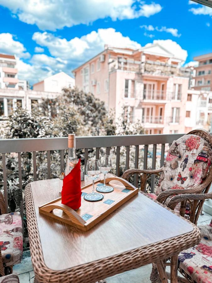 Villa Blue Calm Budva Buitenkant foto